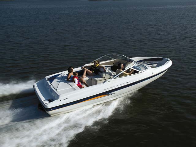 bayliner maxum