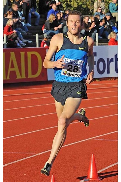 running 1500m